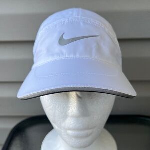 Nike Tailwind Hat Cap Strap Back White Reflective Swoosh  Adjustable strap OSFA